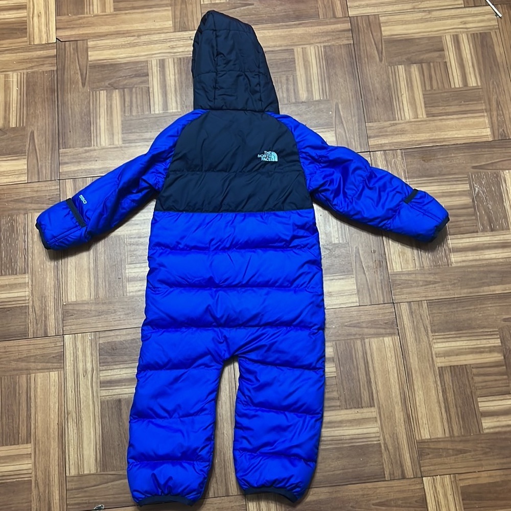 The North Face NWT insulated snowsuit